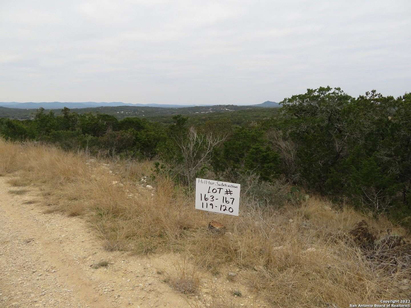 1.32 Acres of Residential Land for Sale in Lakehills, Texas