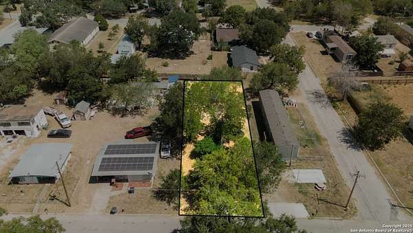 0.12 Acres of Residential Land for Sale in Pleasanton, Texas