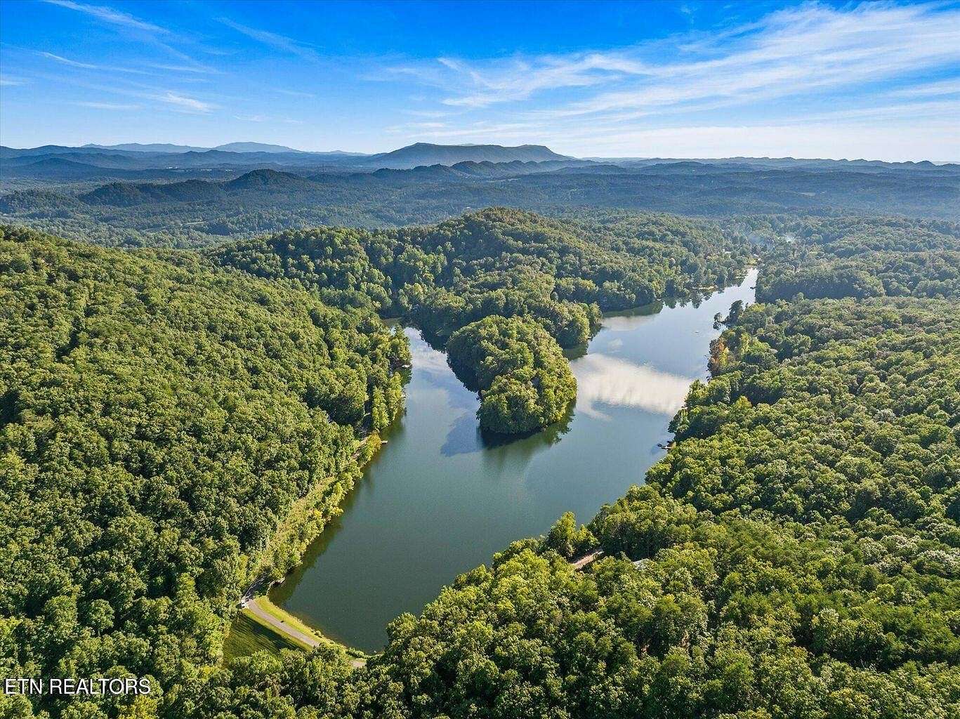 1 Acre of Residential Land for Sale in Madisonville, Tennessee