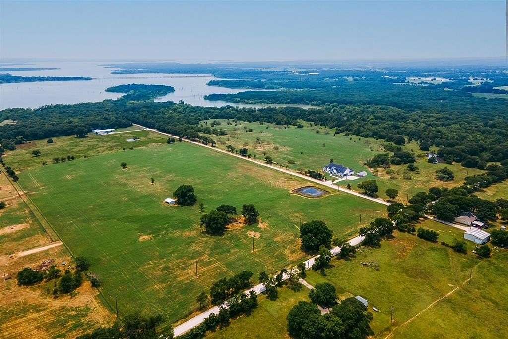2.29 Acres of Residential Land for Sale in Collinsville, Texas