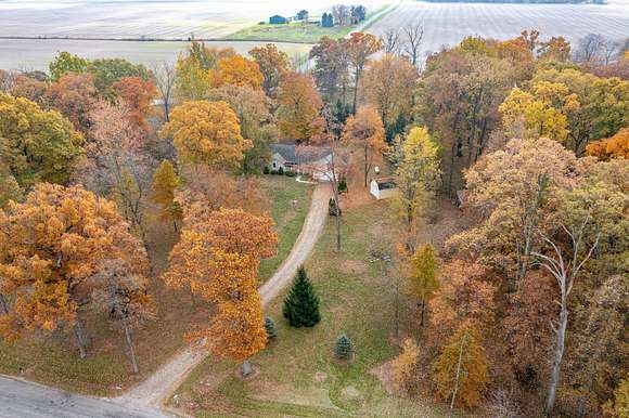 4 Acres of Residential Land with Home for Sale in Richwood, Ohio