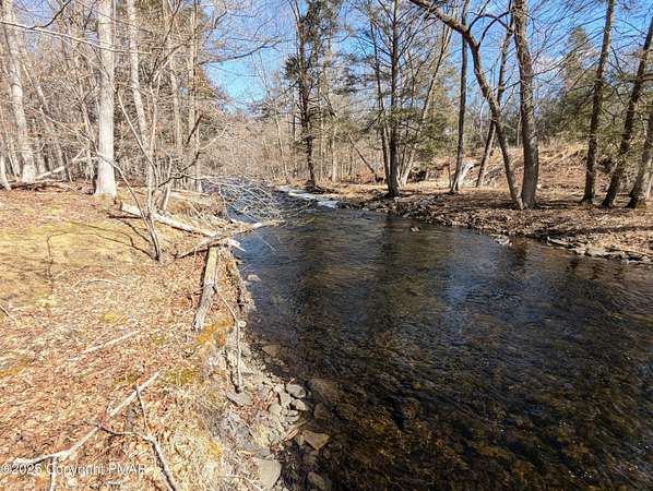 0.28 Acres of Residential Land for Sale in Bushkill, Pennsylvania