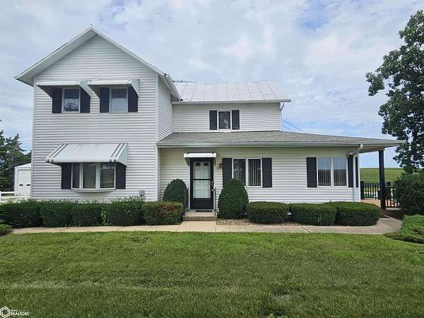 2.5 Acres of Residential Land with Home for Sale in Mount Pleasant, Iowa