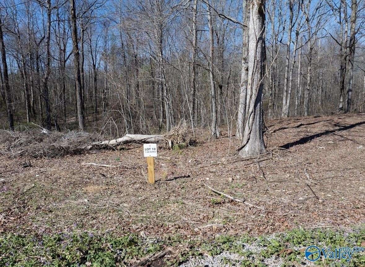 1.58 Acres of Residential Land for Sale in Scottsboro, Alabama