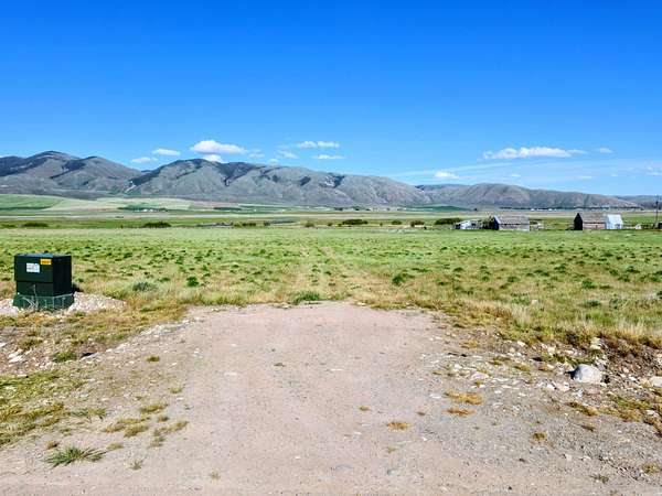 5 Acres of Land for Sale in Bern, Idaho