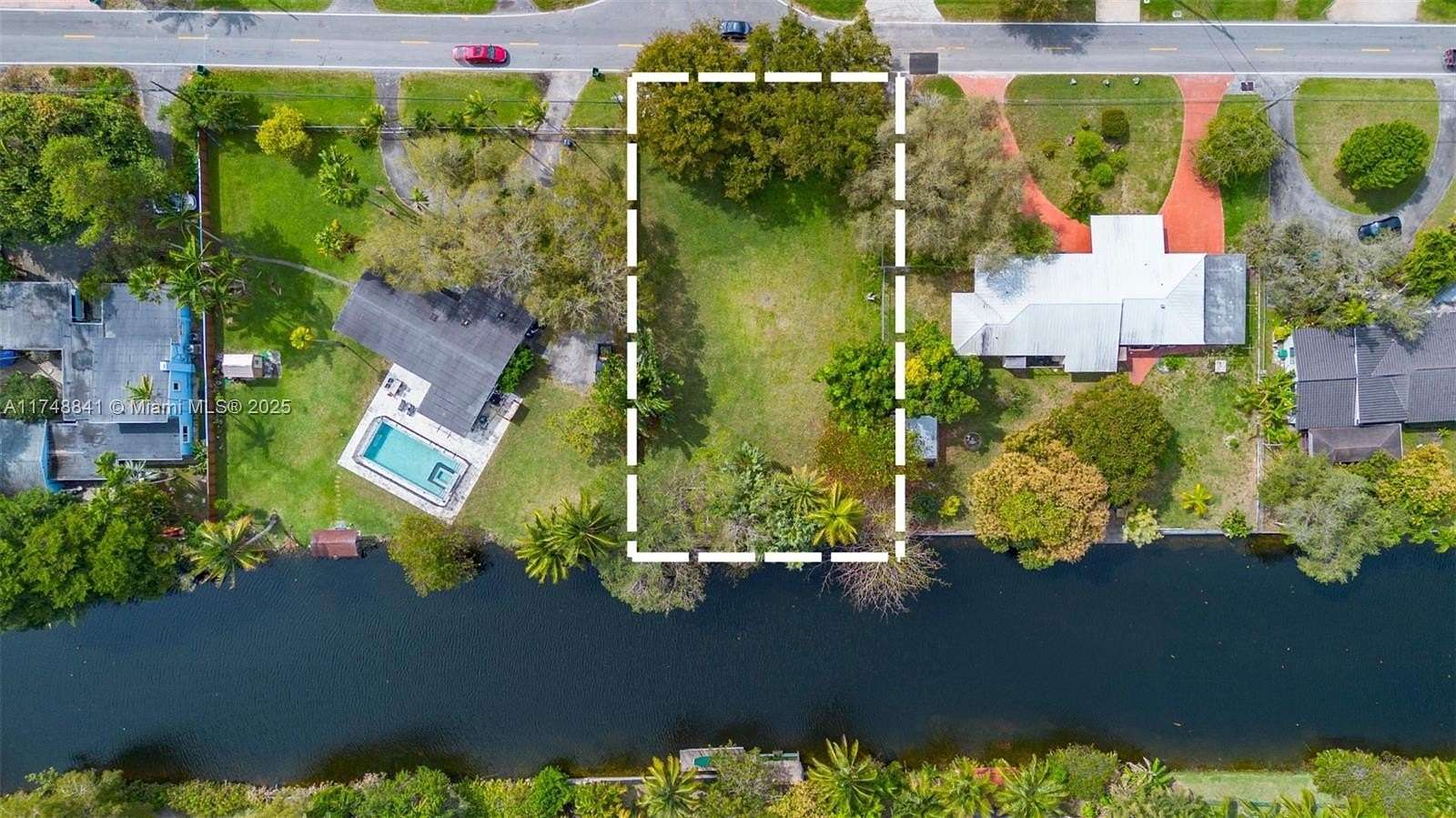 0.35 Acres of Land for Sale in Miami, Florida