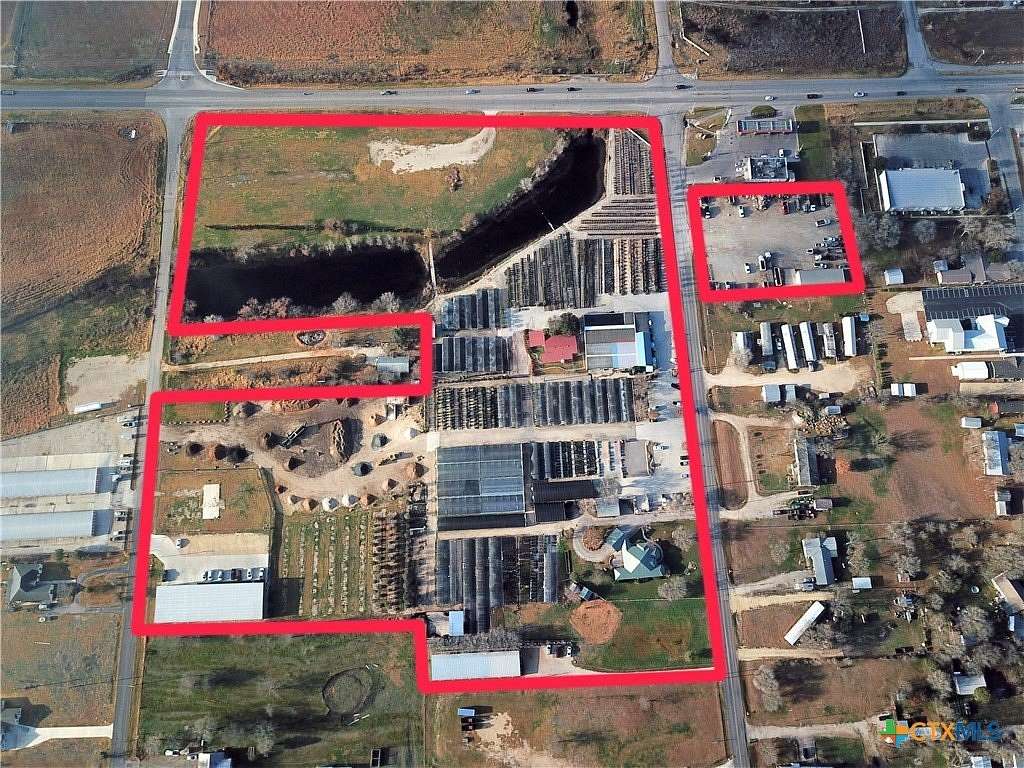 16.8 Acres of Improved Commercial Land for Sale in New Braunfels, Texas