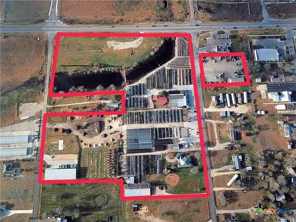 18.3 Acres of Improved Commercial Land for Sale in New Braunfels, Texas