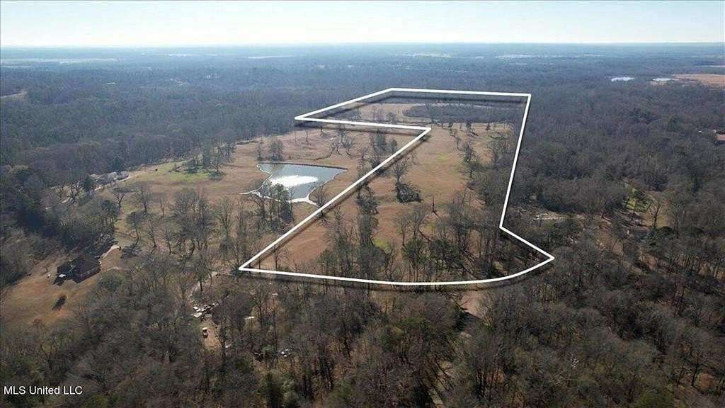 70.5 Acres of Land for Sale in Edwards, Mississippi