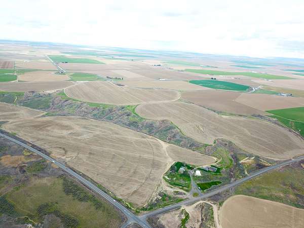 171 Acres of Recreational Land & Farm for Sale in Connell, Washington