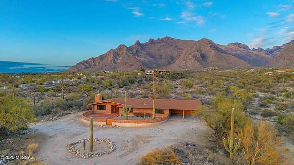 7.59 Acres of Residential Land with Home for Sale in Tucson, Arizona