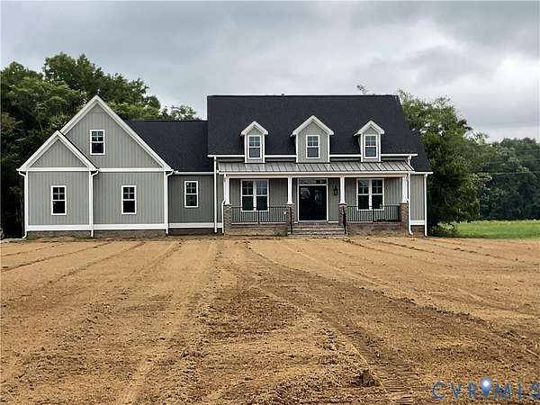 7 Acres of Residential Land with Home for Sale in Mechanicsville, Virginia