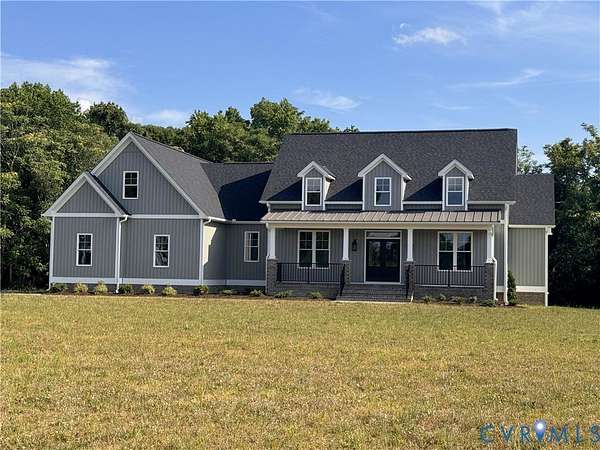 7 Acres of Land with Home for Sale in Mechanicsville, Virginia