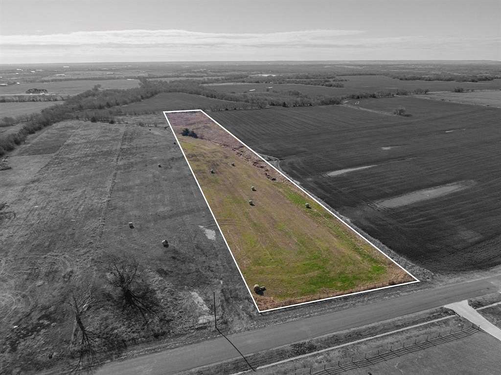 5 Acres of Residential Land for Sale in Maypearl, Texas