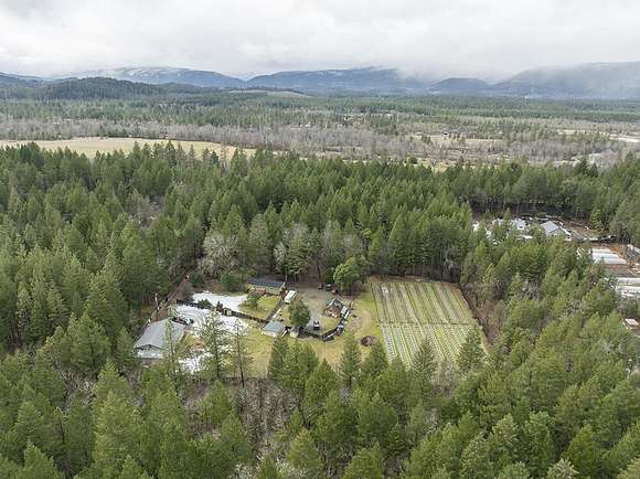 4.5 Acres of Improved Mixed-Use Land for Sale in Cave Junction, Oregon