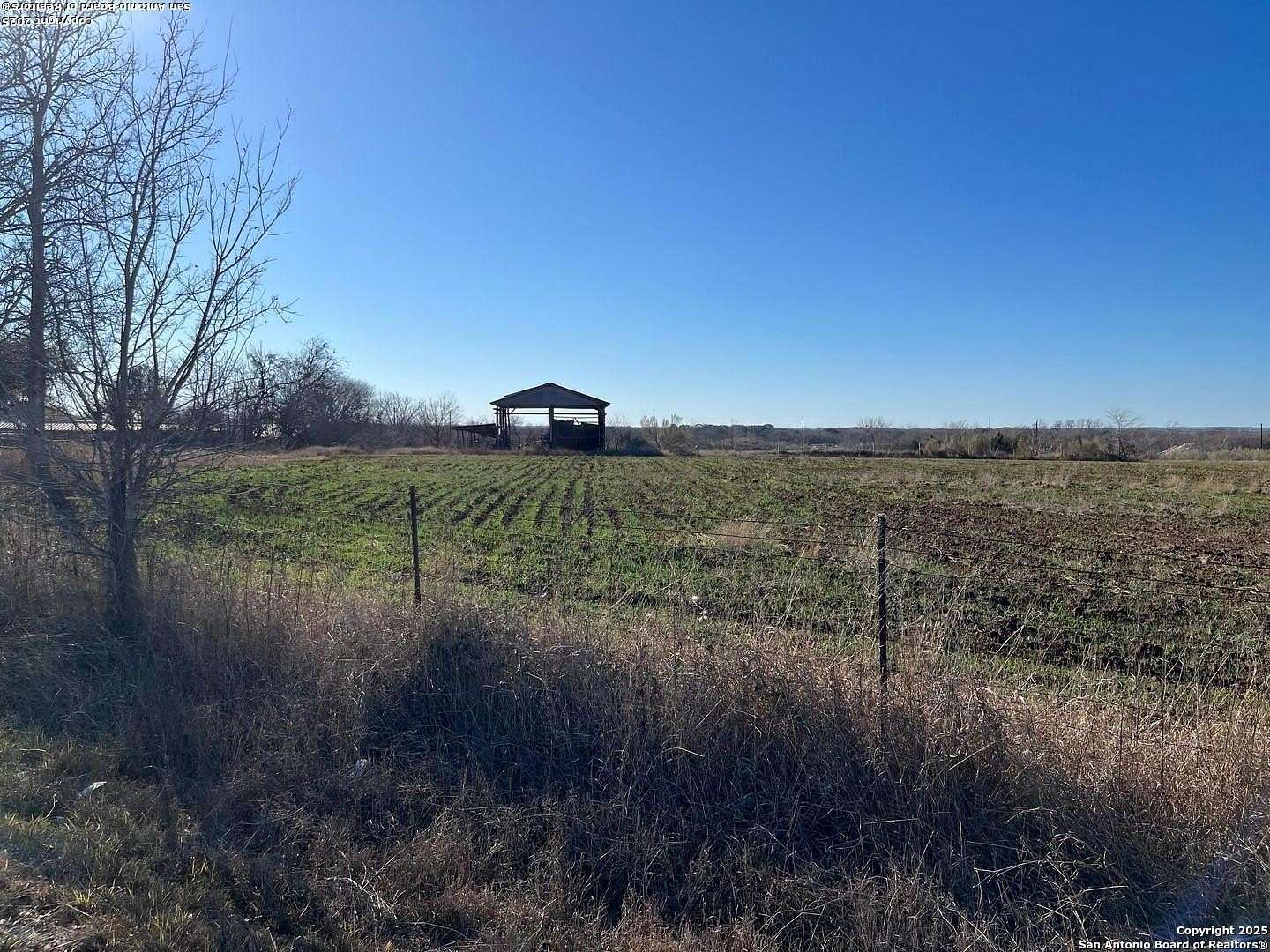 5.76 Acres of Land for Sale in Atascosa, Texas
