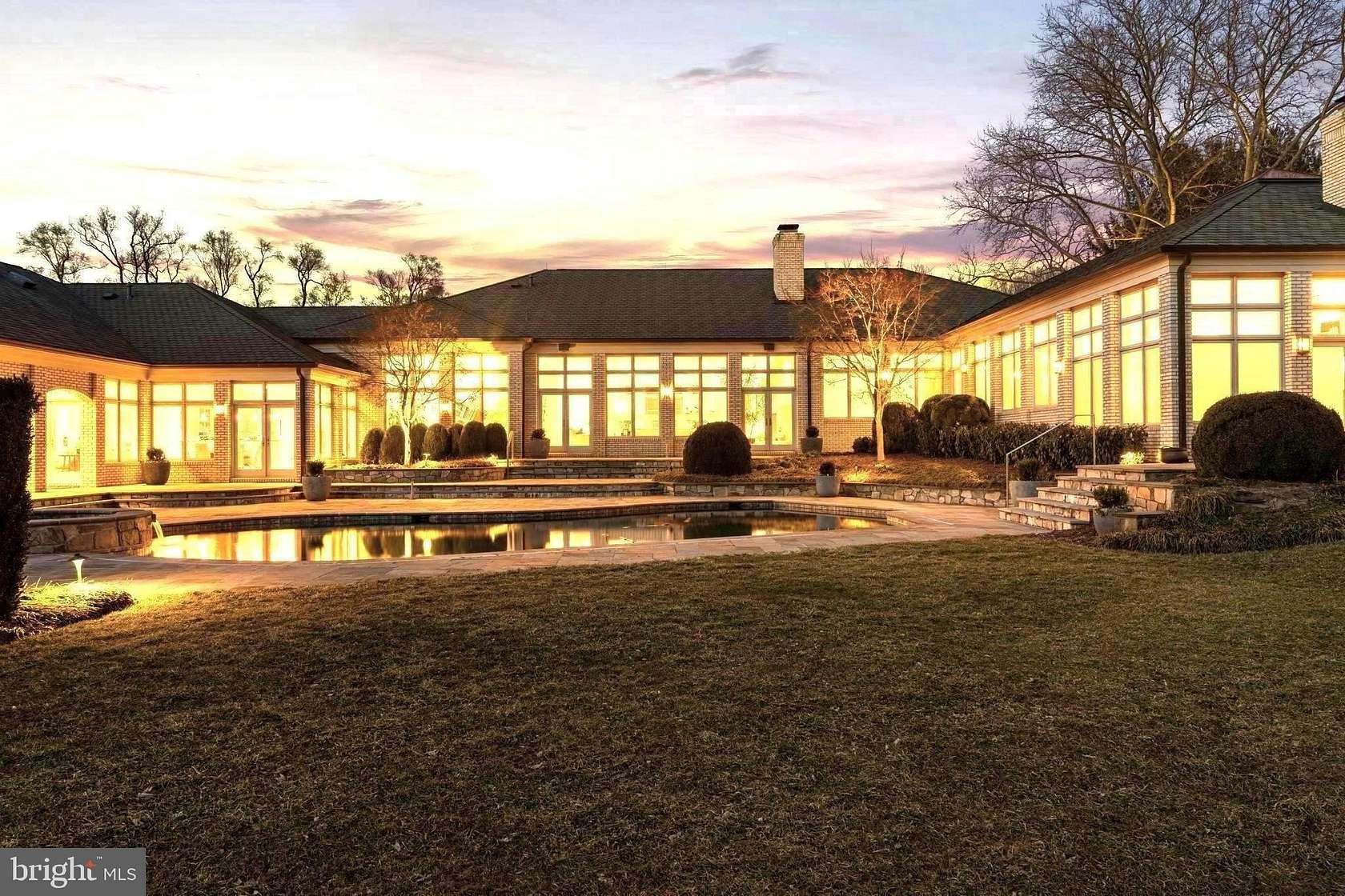 5 Acres of Residential Land with Home for Sale in Great Falls, Virginia