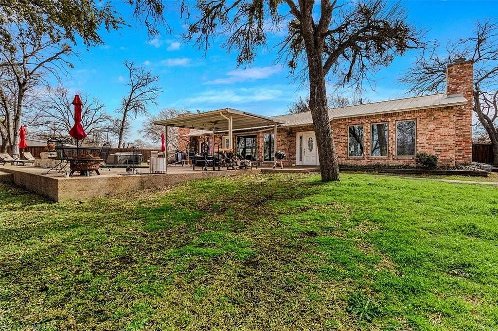 4.15 Acres of Residential Land with Home for Sale in Grand Prairie, Texas