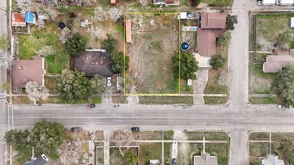 0.33 Acres of Residential Land for Sale in Sinton, Texas