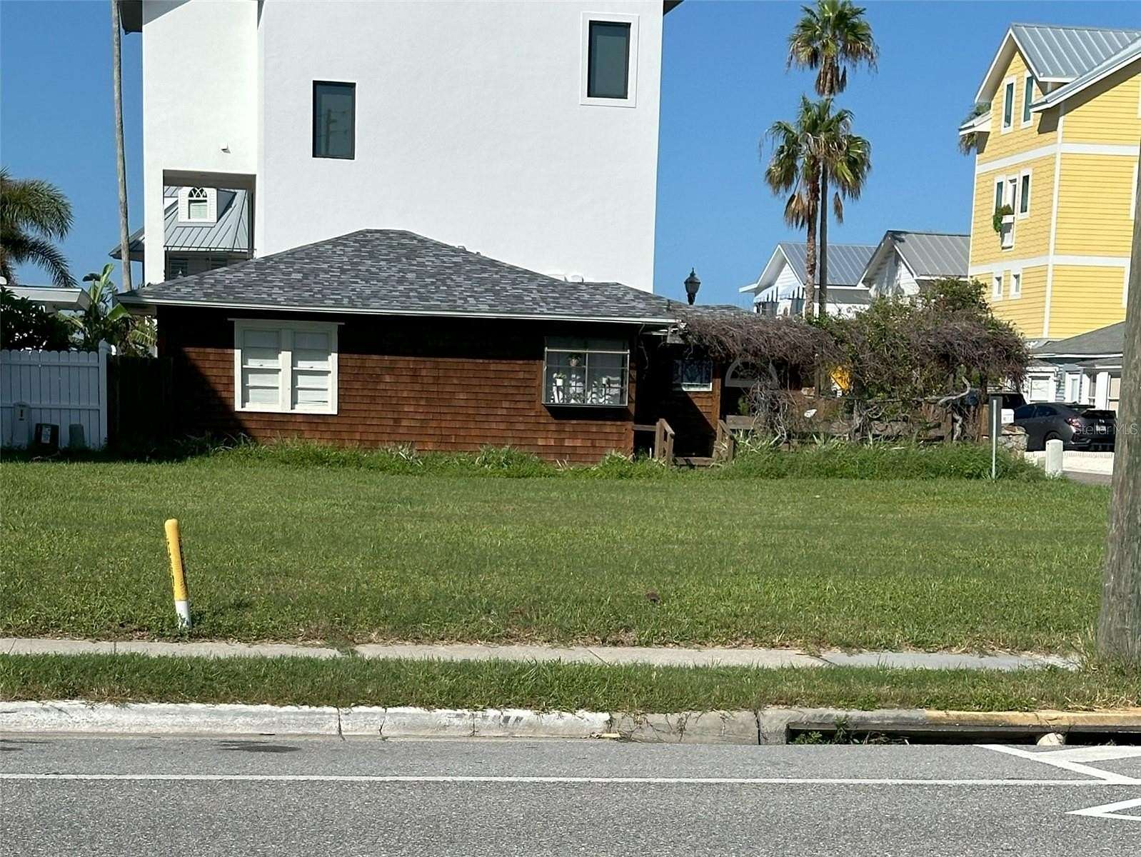 0.04 Acres of Residential Land for Sale in Redington Shores, Florida