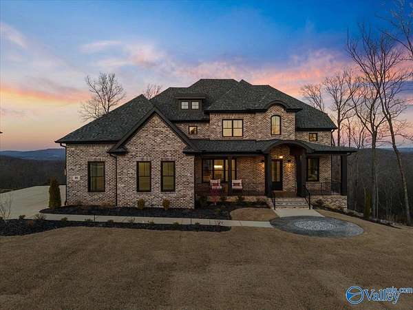 5 Acres of Residential Land with Home for Sale in Owens Cross Roads, Alabama