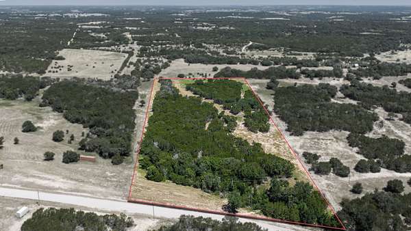 10 Acres of Land for Sale in Glen Rose, Texas