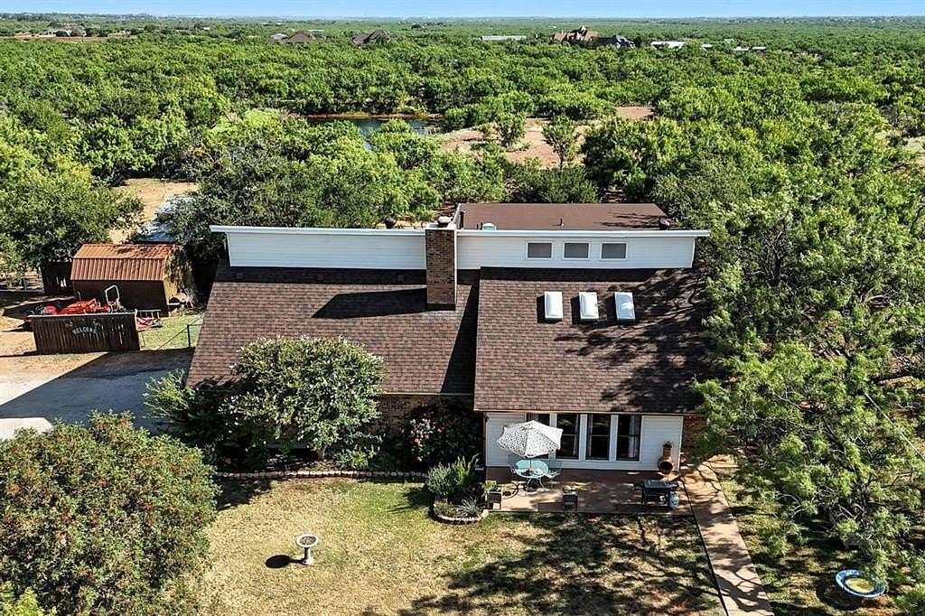 4 Acres of Residential Land with Home for Sale in Abilene, Texas