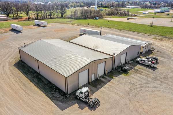 8 Acres of Improved Commercial Land for Sale in Mount Vernon, Missouri