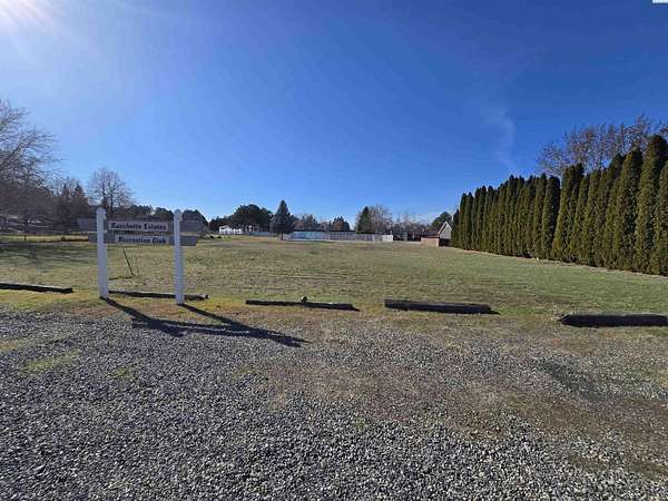 0.54 Acres of Residential Land for Sale in Kennewick, Washington