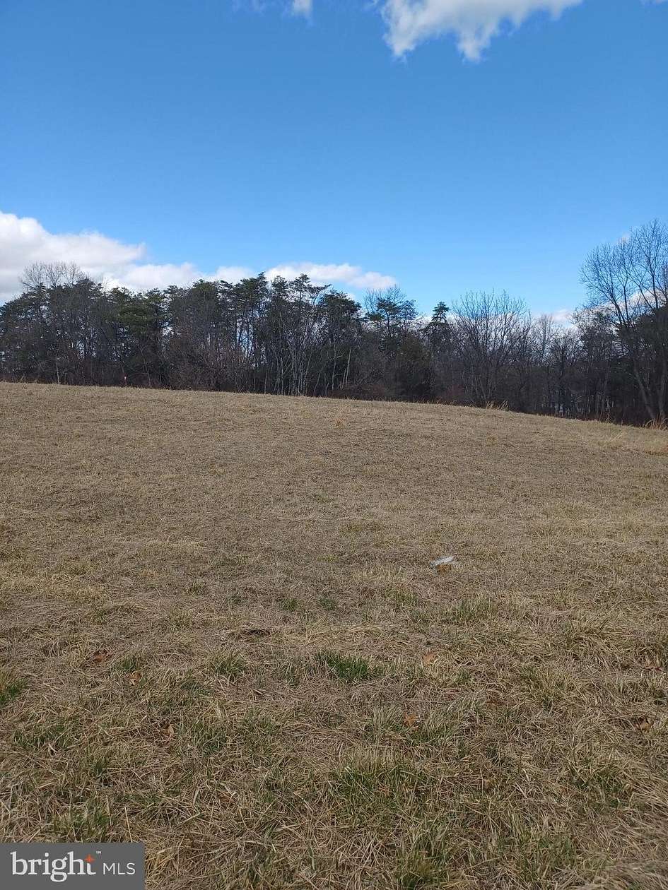 1 Acre of Residential Land for Sale in Inwood, West Virginia