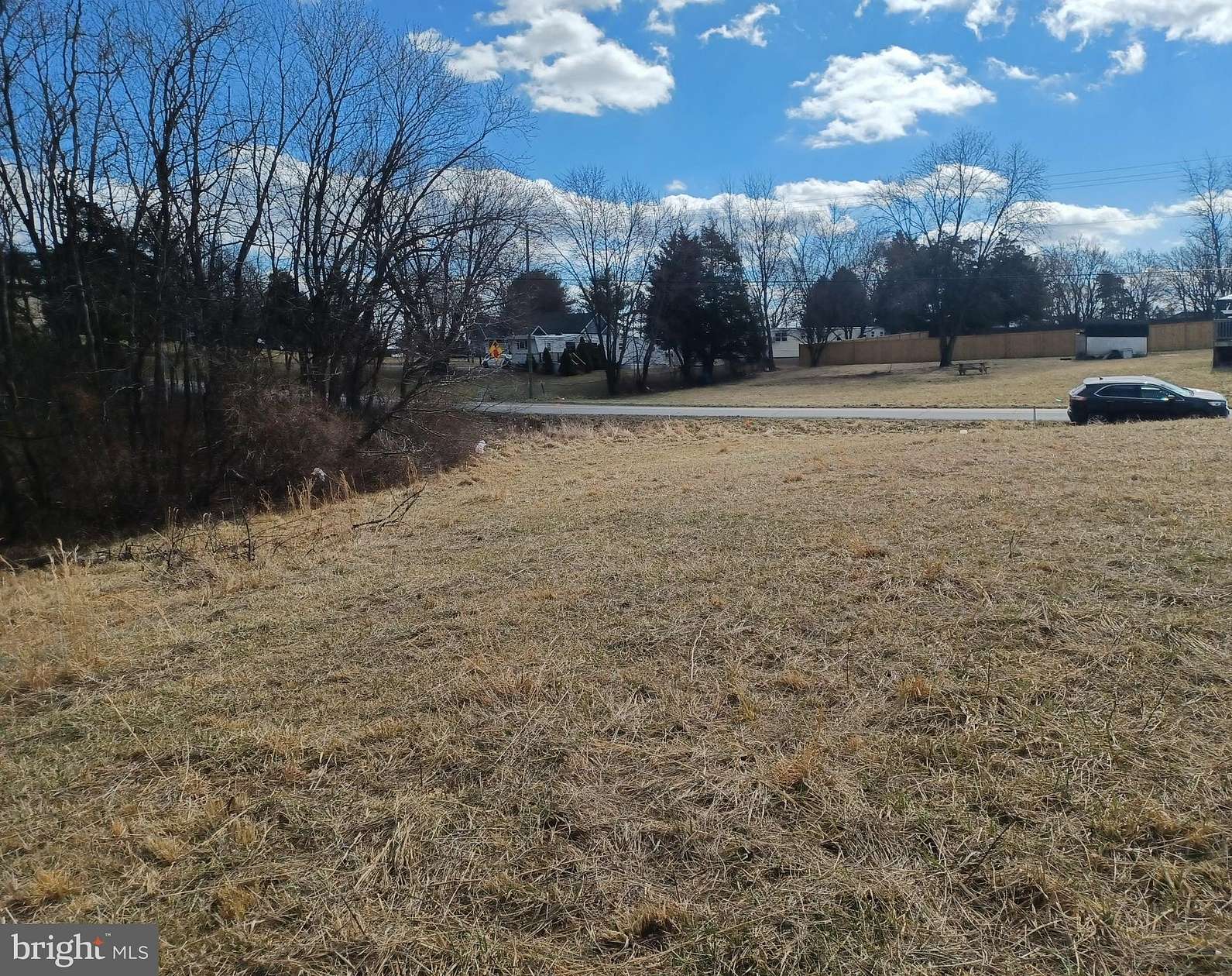 1 Acre of Residential Land for Sale in Inwood, West Virginia