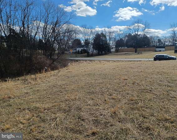 1 Acre of Residential Land for Sale in Inwood, West Virginia