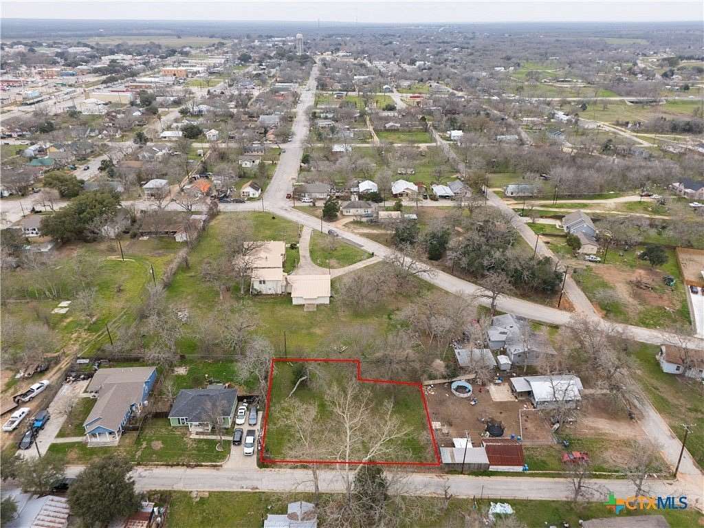 0.25 Acres of Residential Land for Sale in Luling, Texas