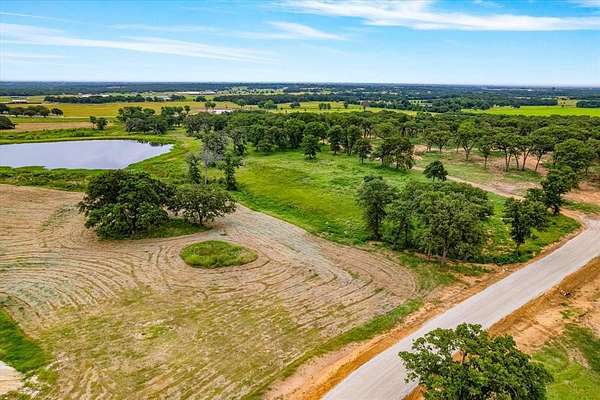70 Acres of Agricultural Land for Sale in Collinsville, Texas