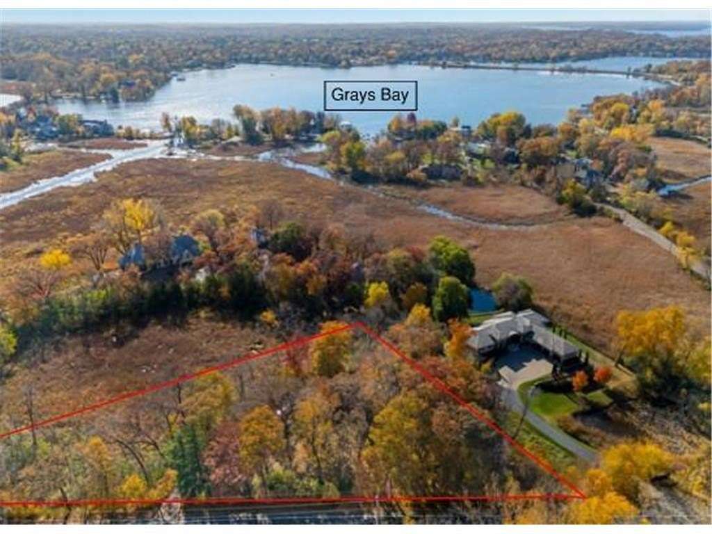 1.29 Acres of Residential Land for Sale in Minnetonka, Minnesota