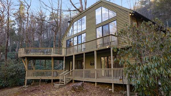 4.17 Acres of Residential Land with Home for Sale in Highlands, North Carolina