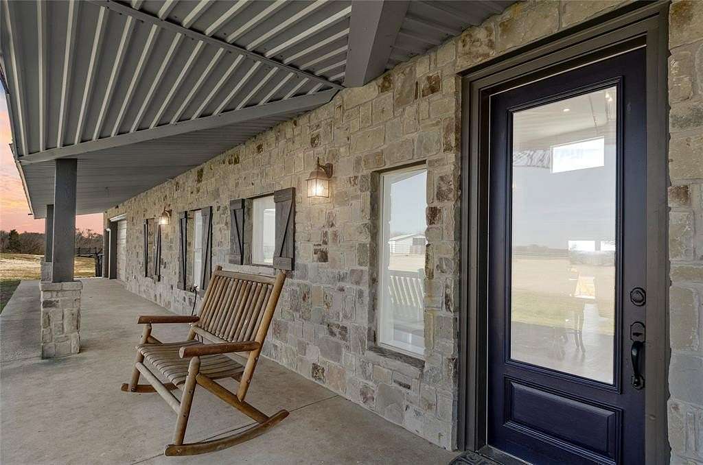 33 Acres of Agricultural Land with Home for Sale in Decatur, Texas