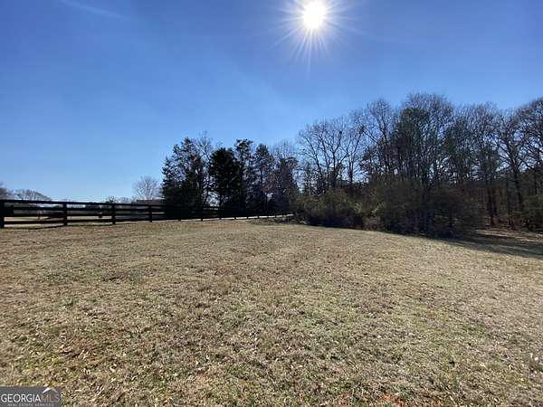 0.6 Acres of Residential Land for Sale in Hartwell, Georgia