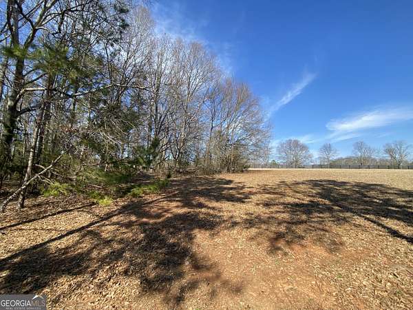 0.57 Acres of Residential Land for Sale in Hartwell, Georgia