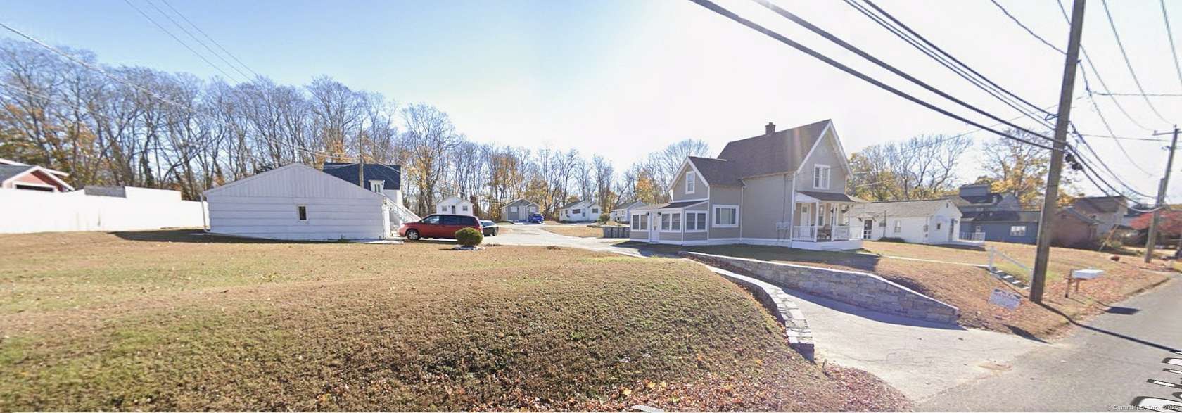 2.27 Acres of Land with Home for Sale in East Lyme Town, Connecticut