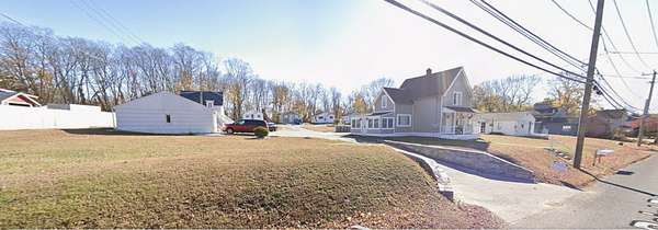 2.27 Acres of Residential Land with Home for Sale in East Lyme Town, Connecticut