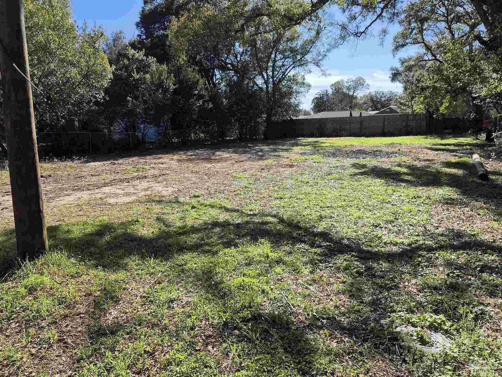 0.22 Acres of Land for Sale in Pensacola, Florida