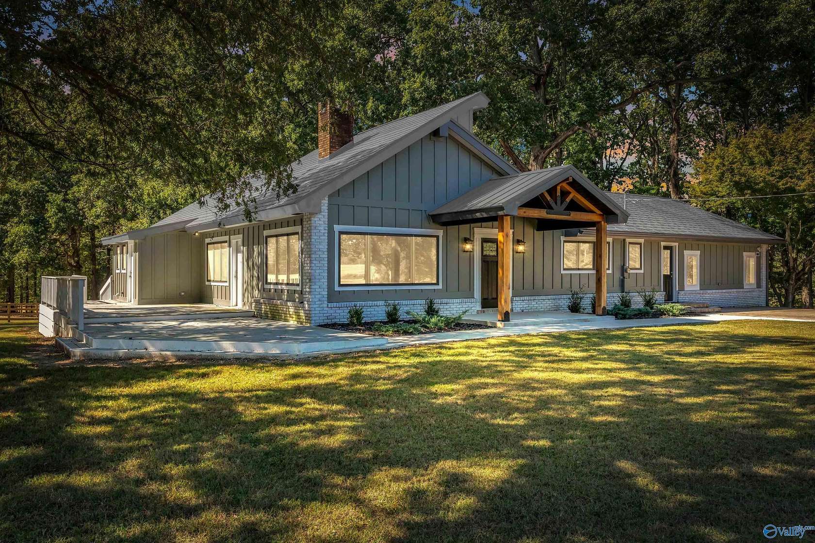 9.83 Acres of Land with Home for Sale in Flintville, Tennessee