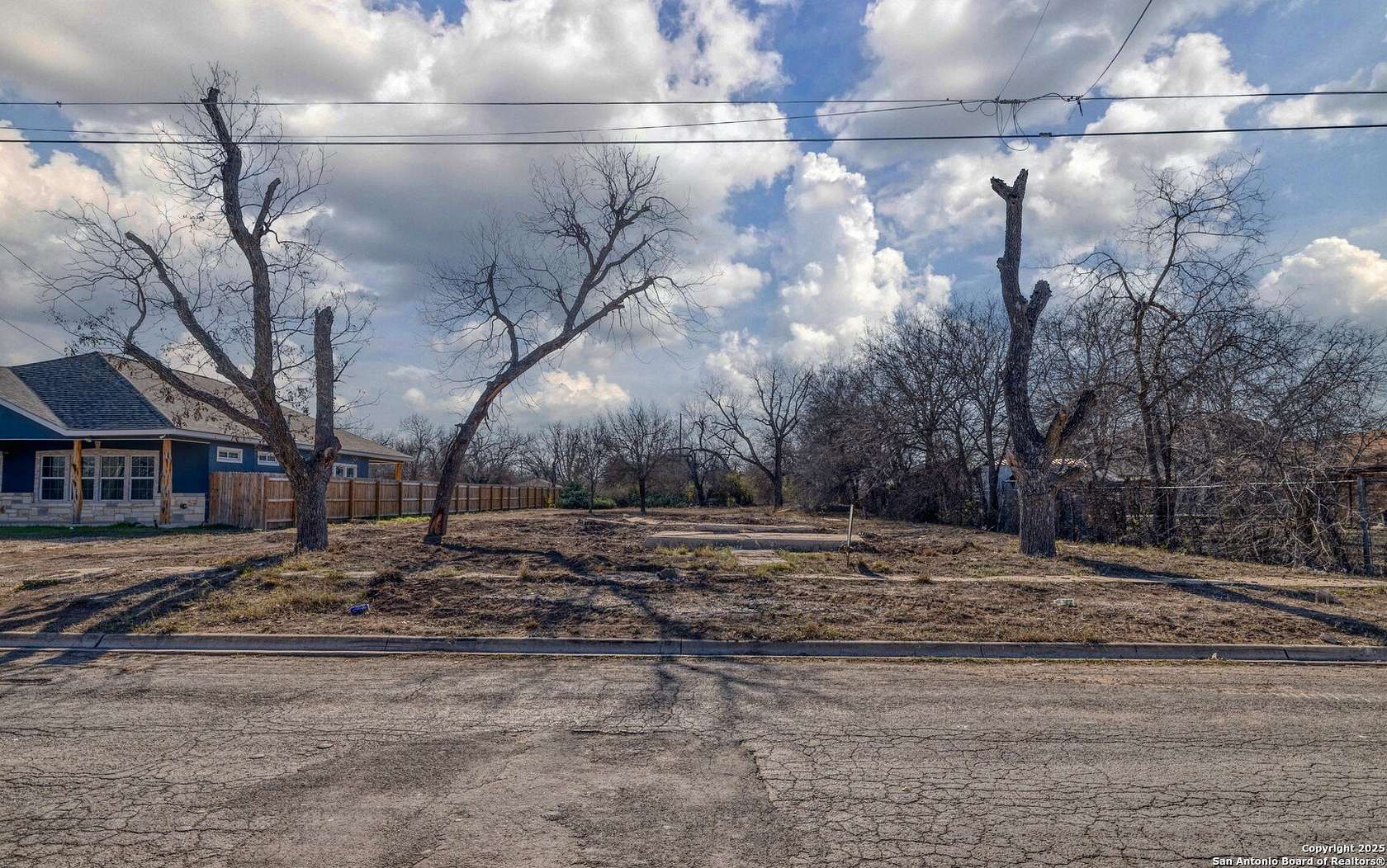 0.4 Acres of Residential Land for Sale in Uvalde, Texas