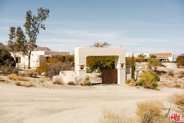 4 Acres of Residential Land with Home for Lease in Palm Desert, California