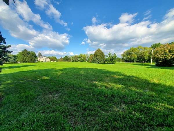 1.14 Acres of Residential Land for Sale in St Charles, Illinois