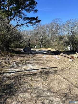 0.5 Acres of Land for Sale in Gadsden, Alabama