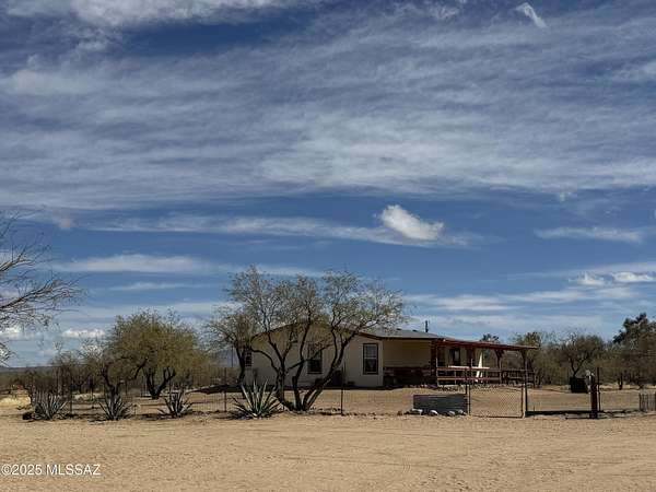 40 Acres of Land with Home for Sale in Tucson, Arizona