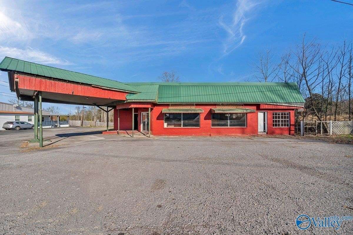 0.52 Acres of Commercial Land for Sale in Section, Alabama