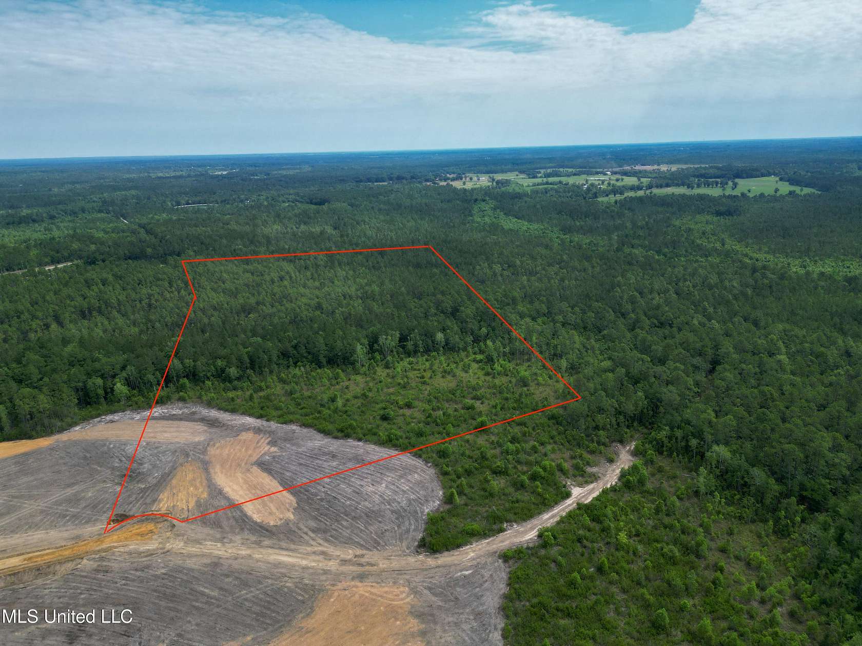 38.5 Acres of Land for Sale in Kiln, Mississippi